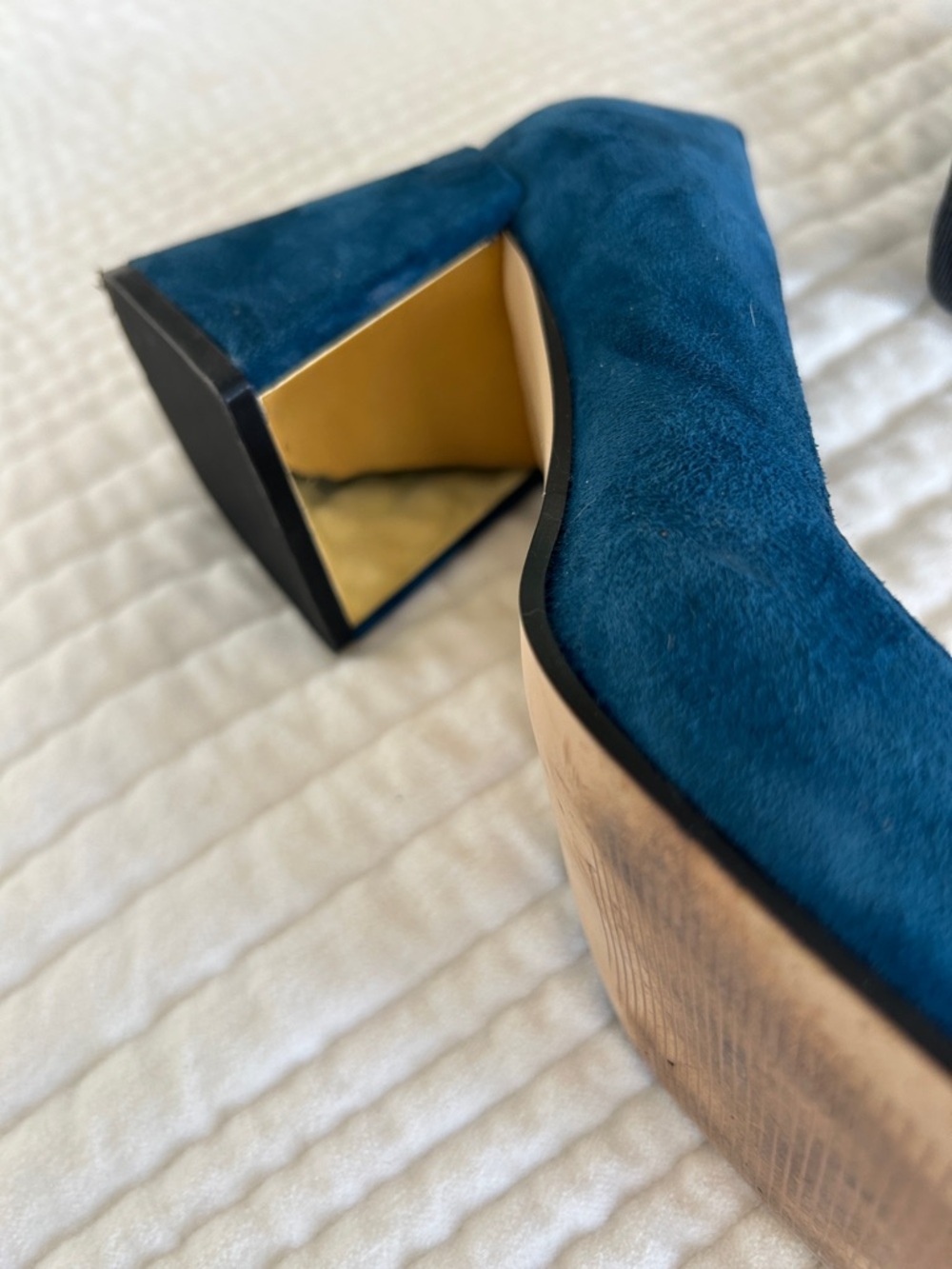Nine West Teal Suede Pumps with Gold Chain Accent - Picture 4 of 5